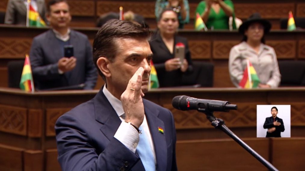 Juramento de Rodrigo Paz